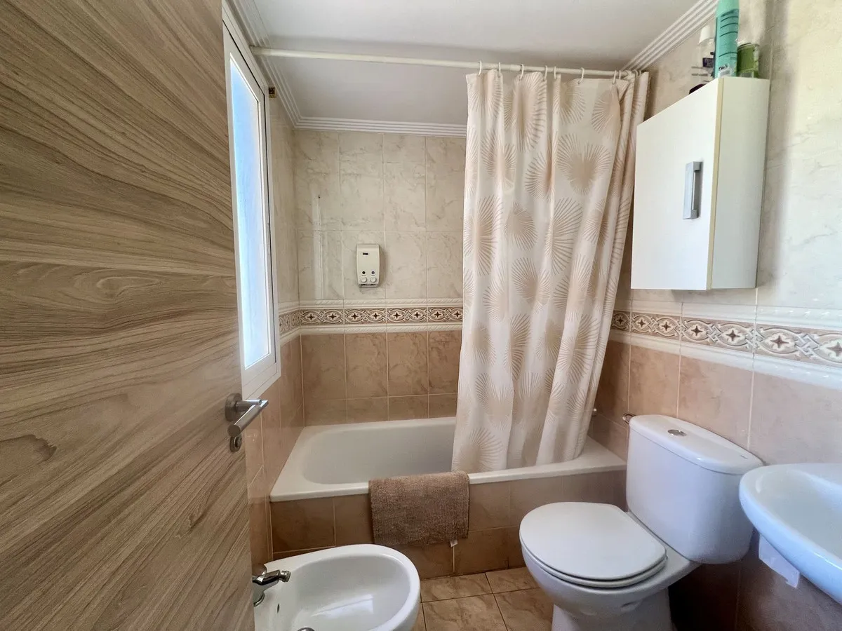 b2f47305-4745-4915-9104-92d47d816645