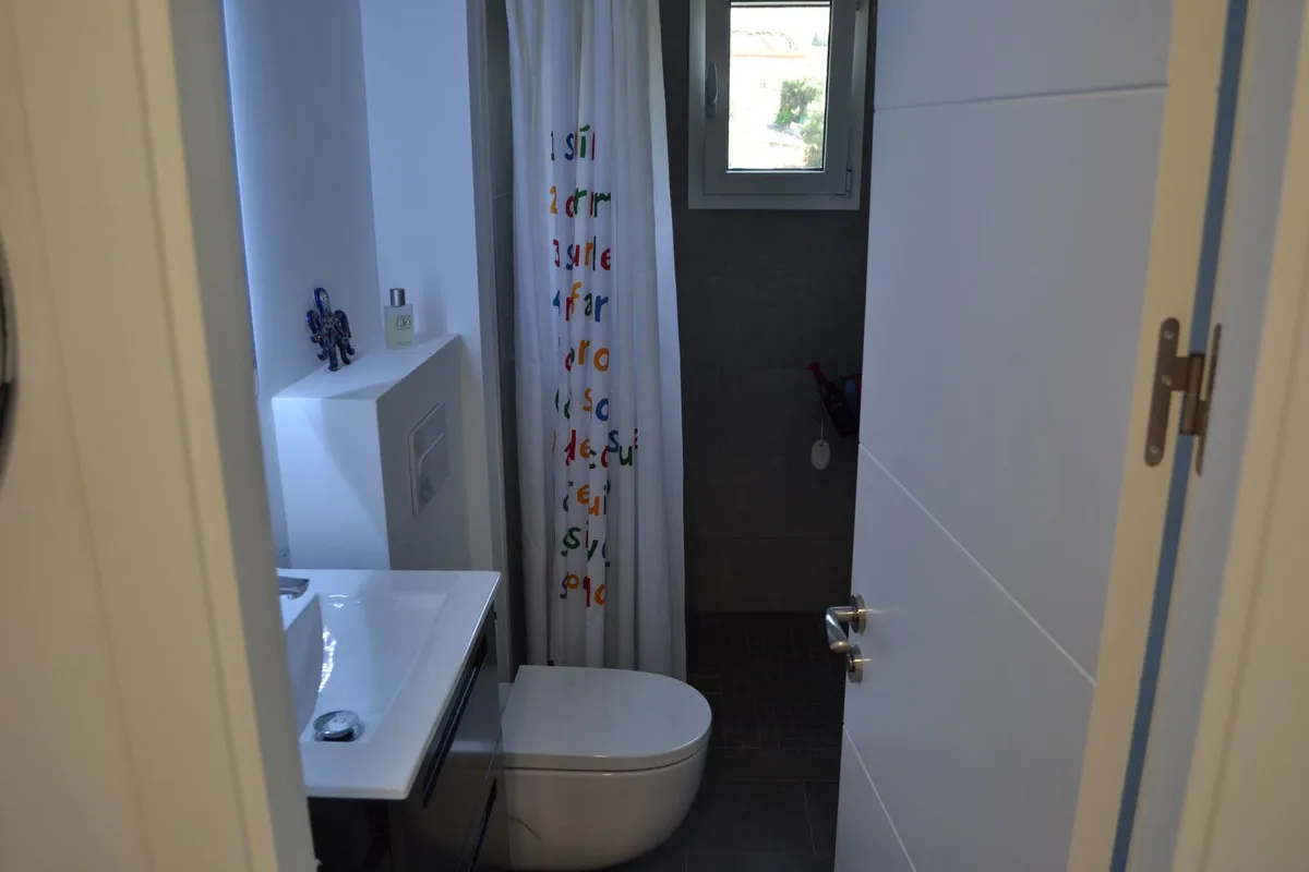 b8a05157-0cd0-49b0-862f-434294b9ccbe