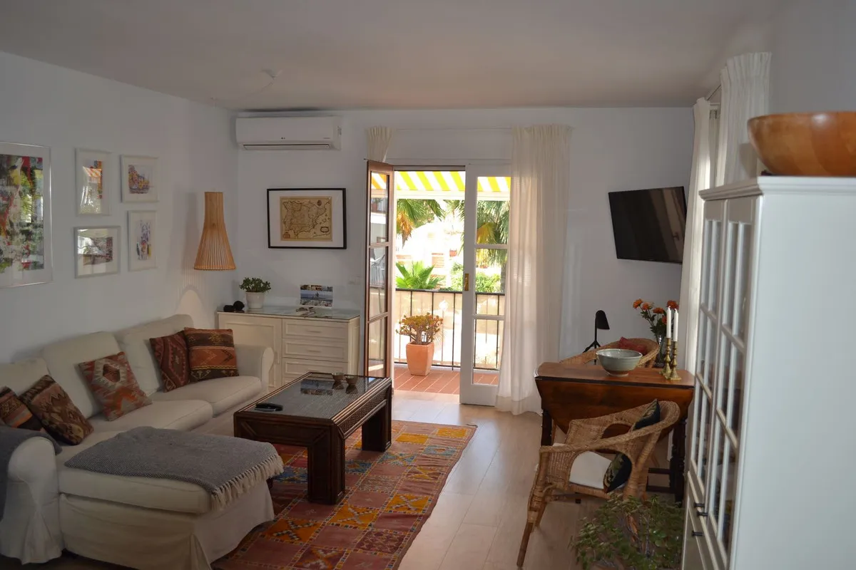 d1cfebb2-df53-41a5-9341-d0ec90aaaa42