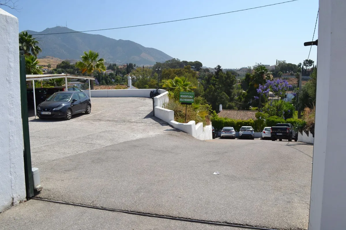 ebaa9c4b-796d-4985-b420-f96aadb96ebd