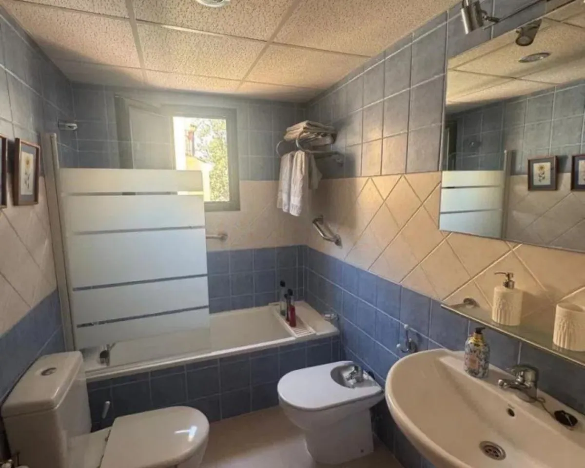 1b1f2494-15a7-4337-a525-3e17184ecca3