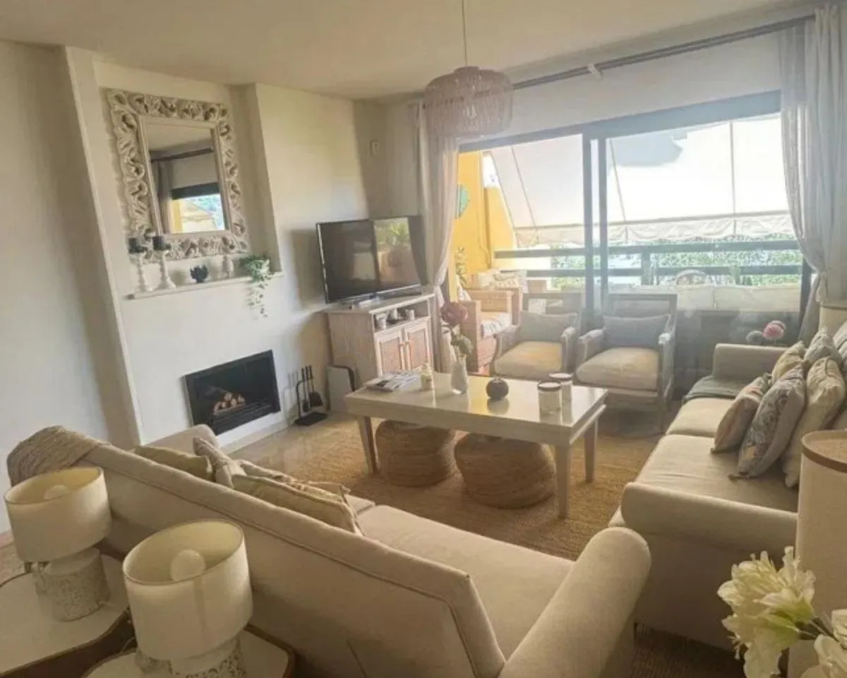 96c45f50-29a0-489f-8d8f-021a0c165287