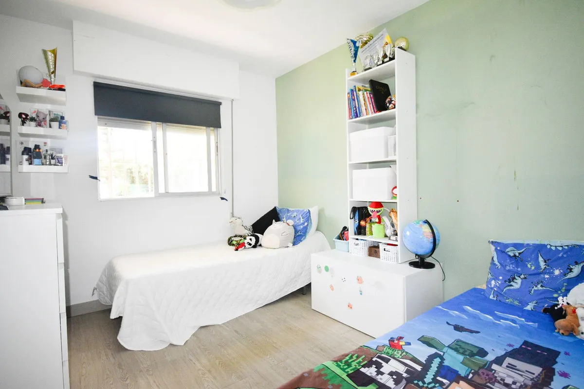 89b885c8-962d-4932-922b-c7a54ca5990b