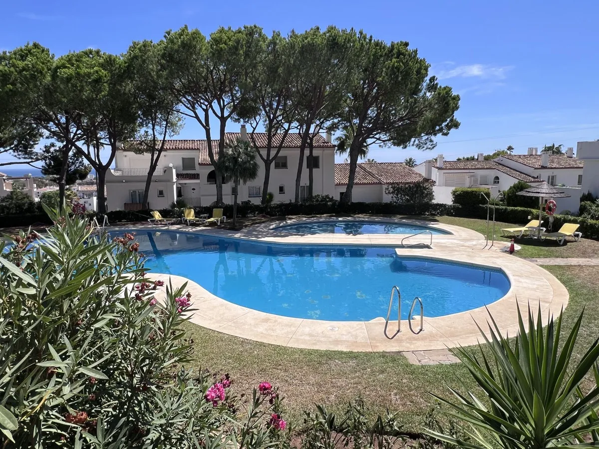 4a366357-f074-4f90-acdb-26973dcc5fd8