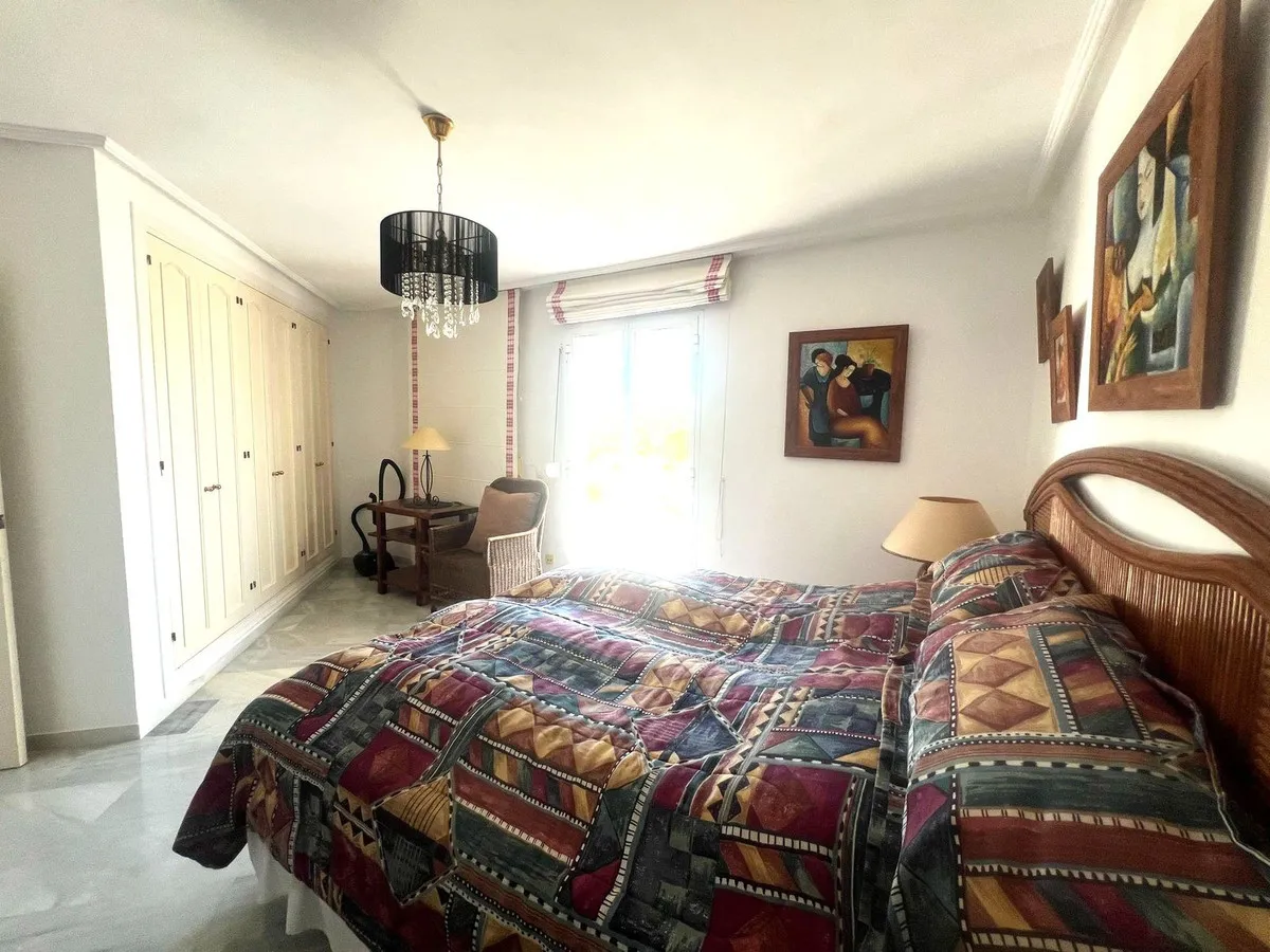 ee44884a-66aa-414e-ac29-98462ee63bae