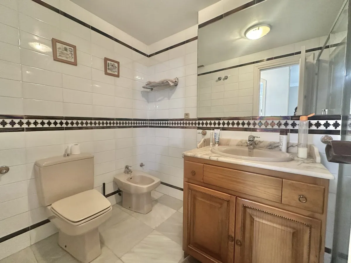 d4439883-28a9-425c-aca2-d6ba21225f14