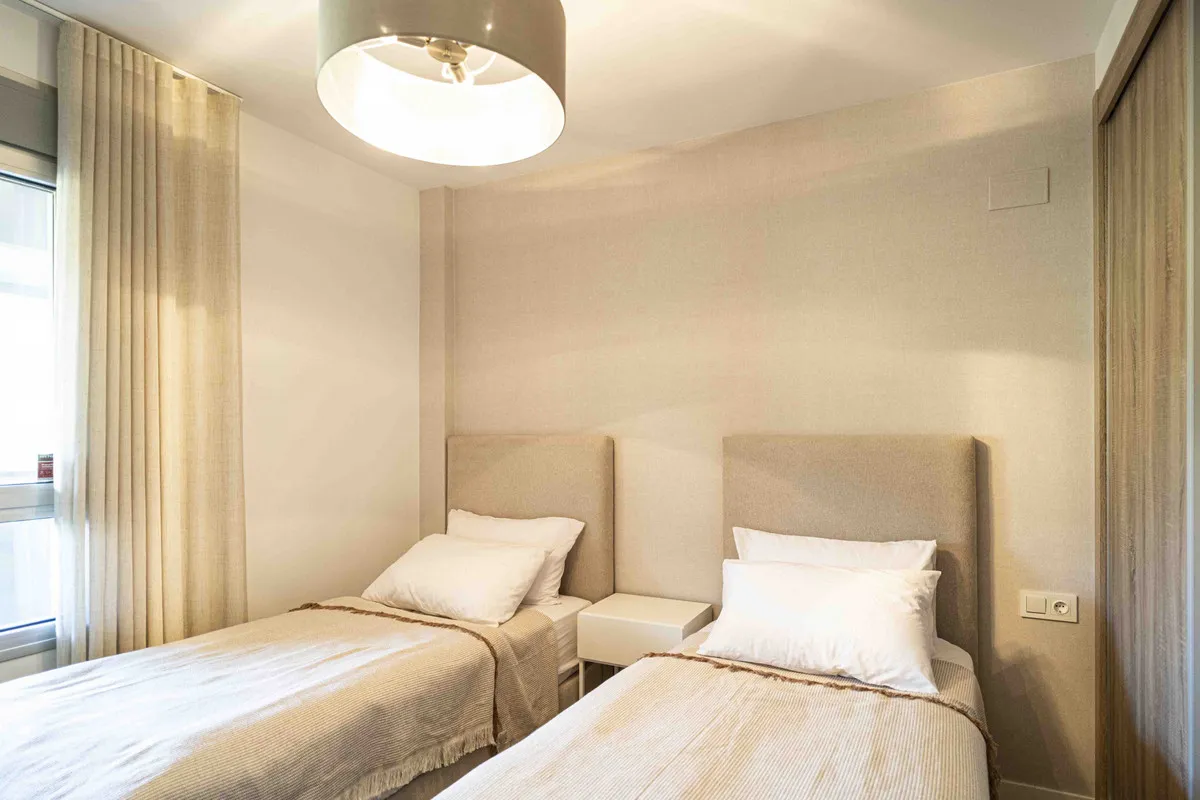 2e232078-a2c9-4e08-b171-e71da855c45a