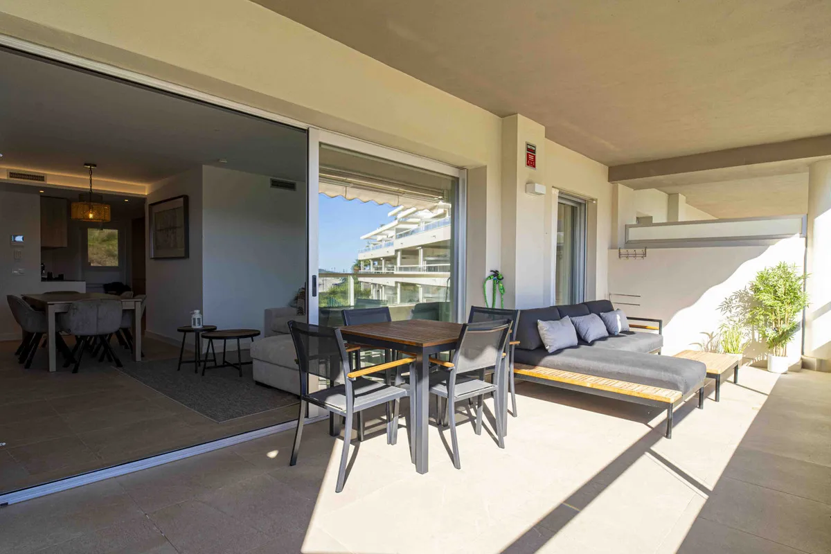 305fde3b-e23c-499b-b5c0-0b002099dbe2