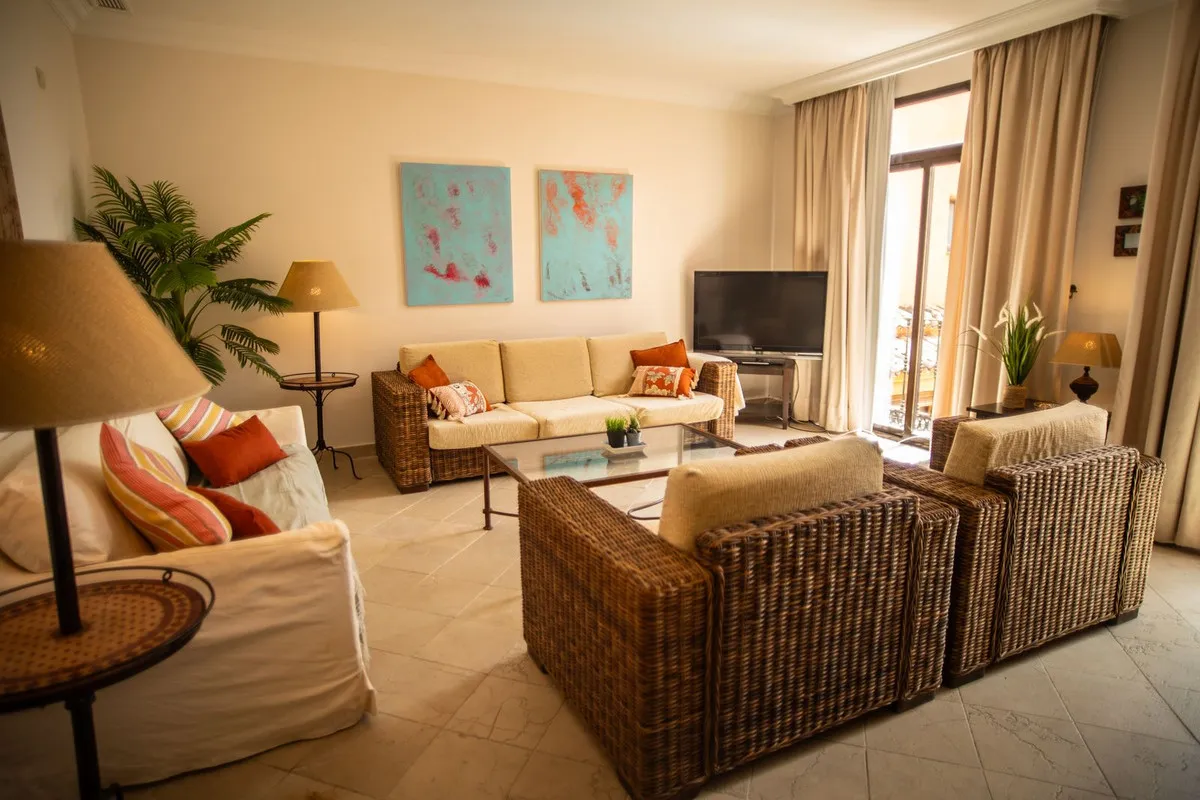 1928c629-236d-4bda-82d9-be372ddfcf01