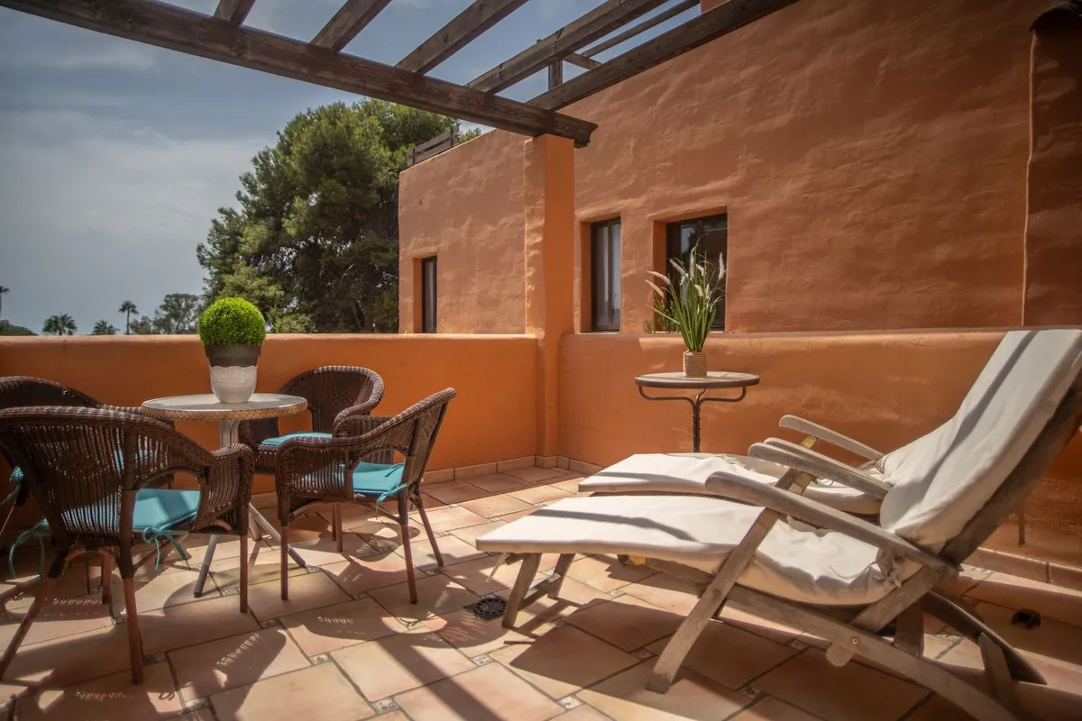 5763ca63-9130-4a19-930e-1993d15a50e3