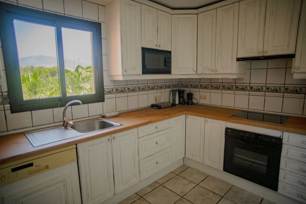 8c1e3f73-ca87-4fe3-8871-7e73fad60ba1