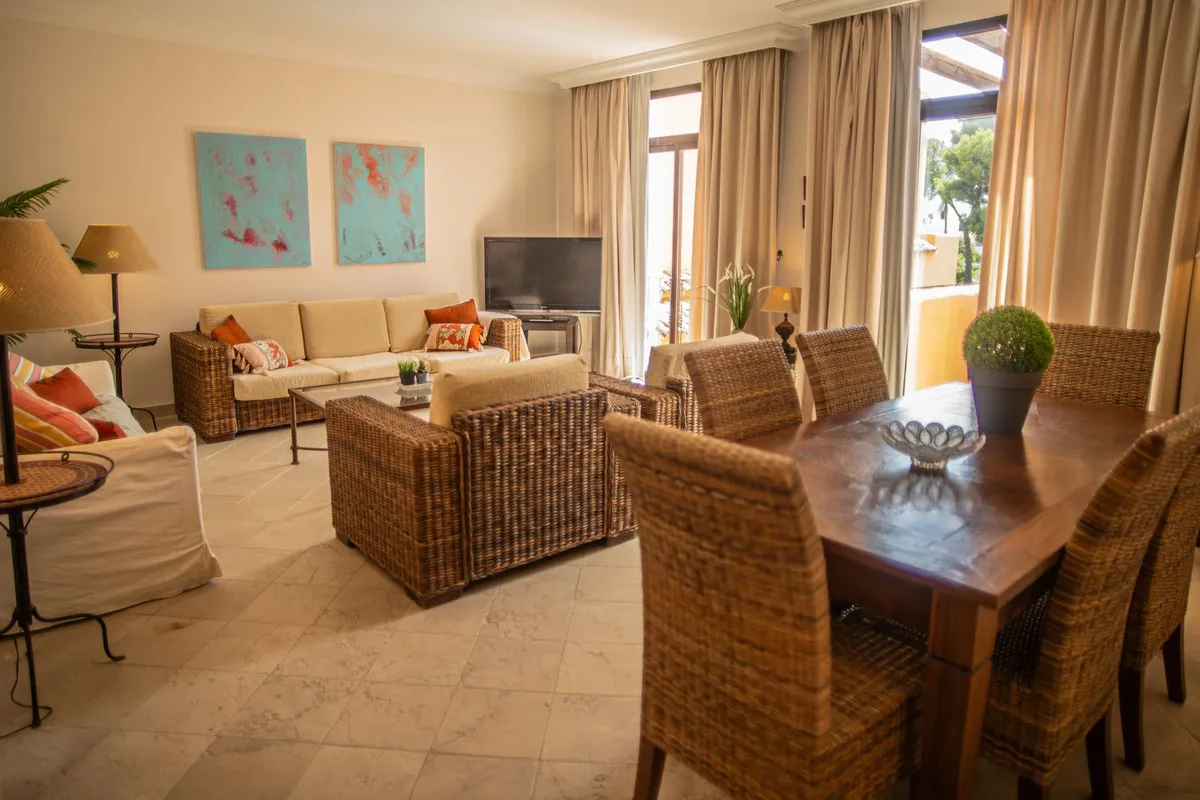 ba79eab7-a518-45f9-b77e-c42effe6d880