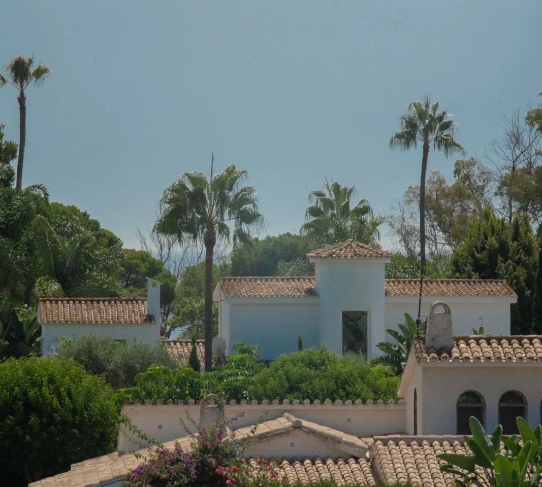 e8f0b192-0827-45a8-a91a-89981fff4654