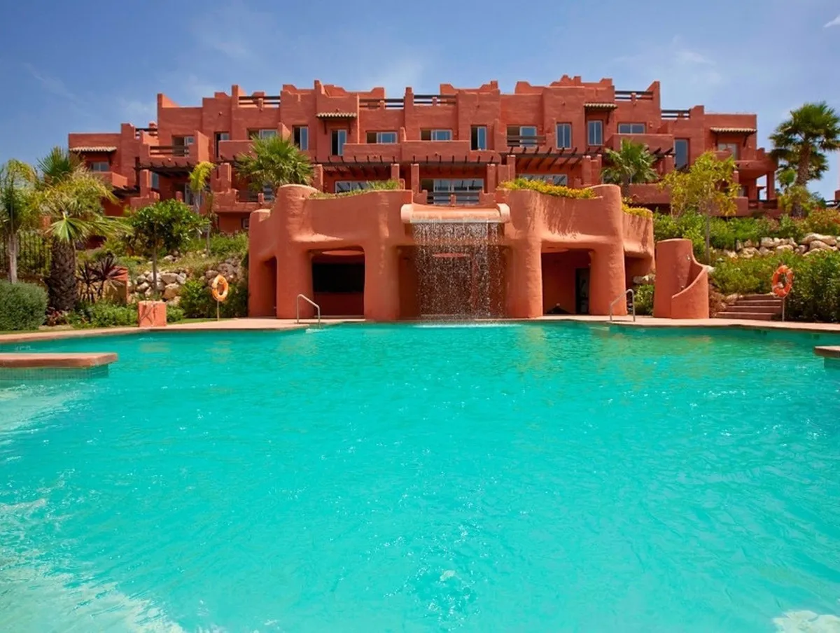 1e98a5f2-438a-41c9-aee8-1f4234a7257e