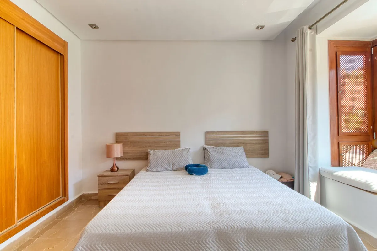 a7a8def7-4244-4e98-b852-3ddcdd5151cb