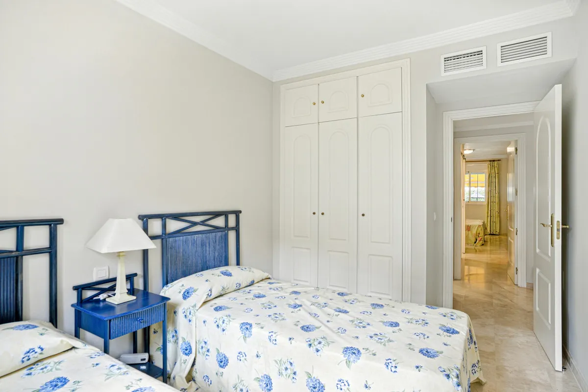 80858107-6085-4623-a2fc-5d3fbcaeb2ce