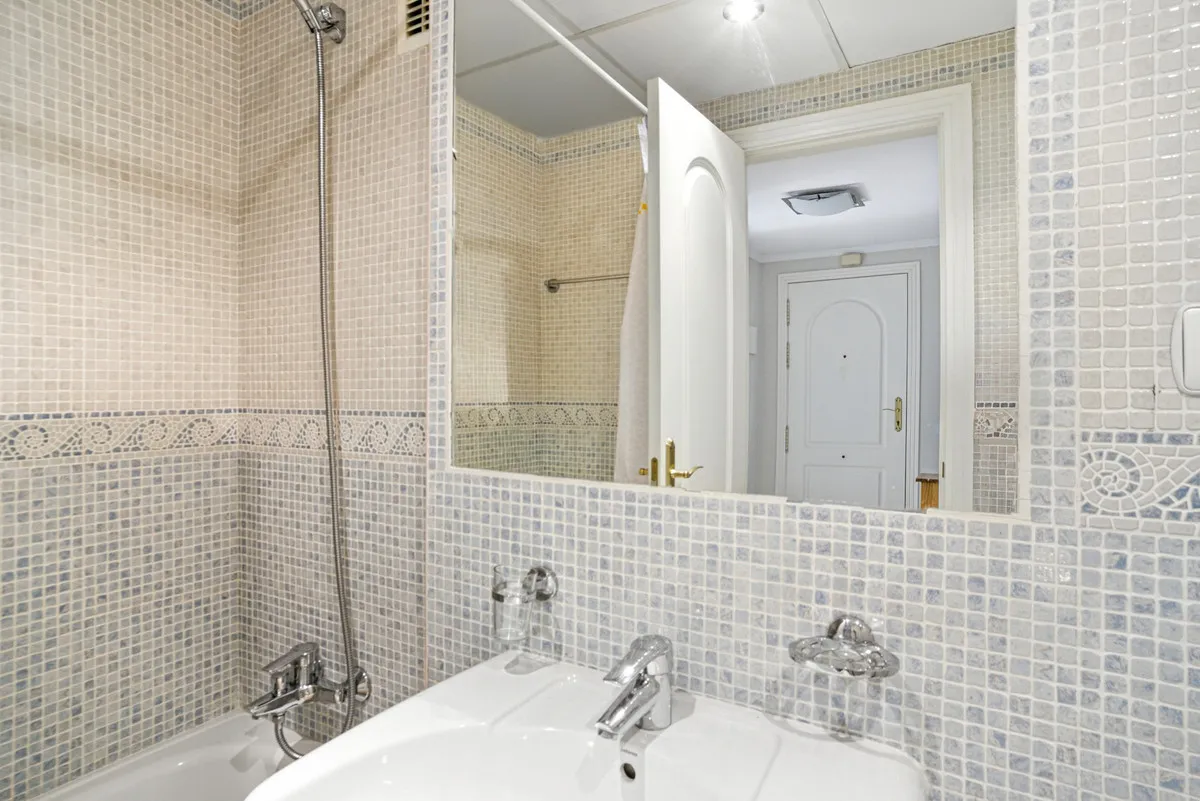 de0c7c58-5001-487f-91ce-b08a98e3f70e