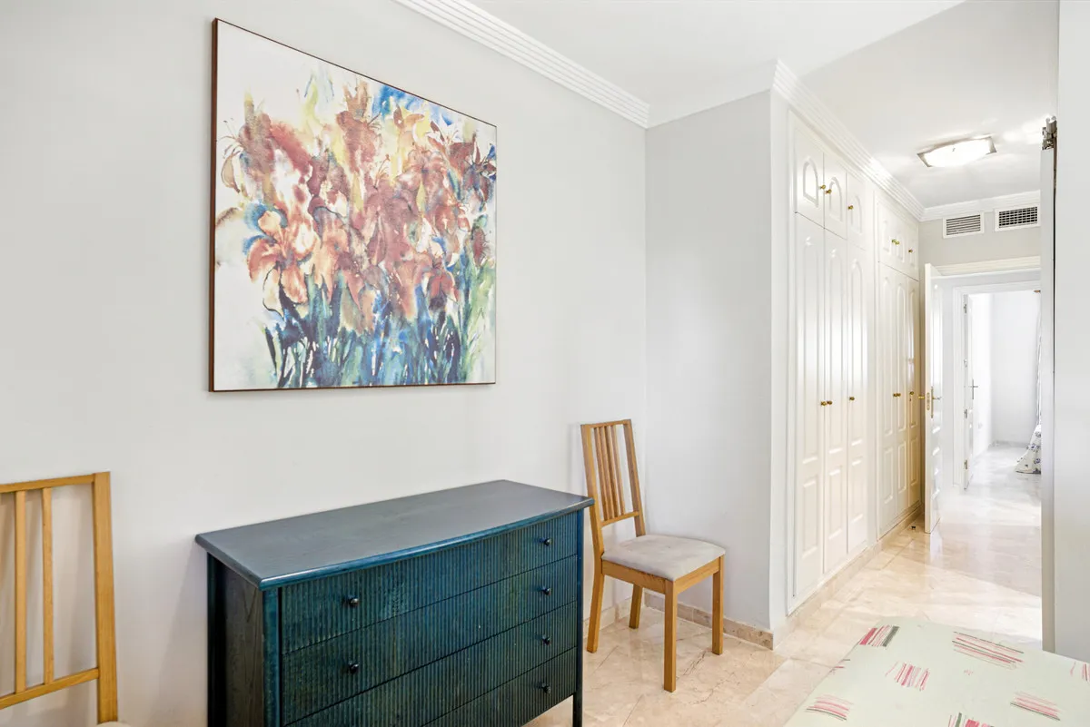 e1dbe7a9-99d5-4a09-b623-5f707433602c