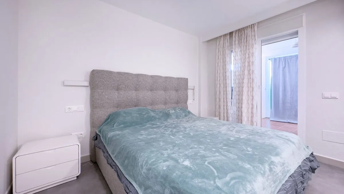 3277c94c-1342-478f-9b49-1c182c8da43b