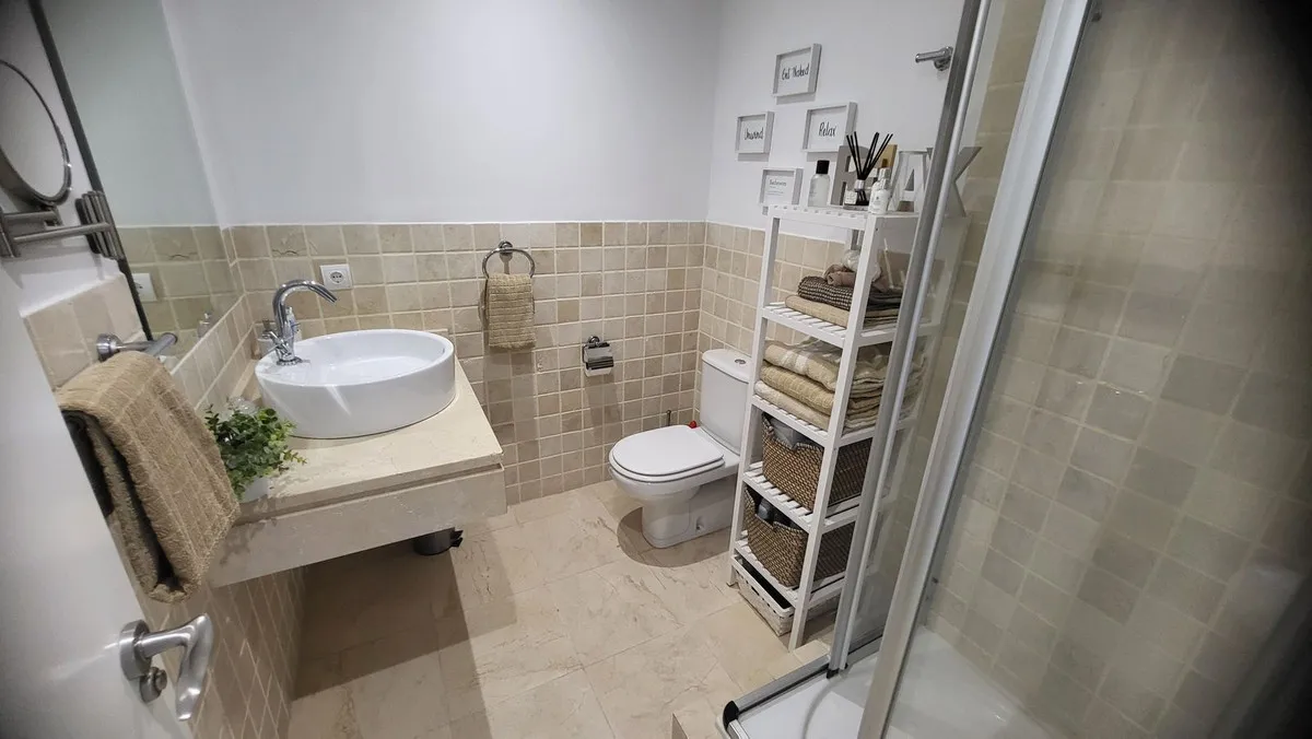 b6d6ea14-6382-4d31-a38d-2b6205583d1f