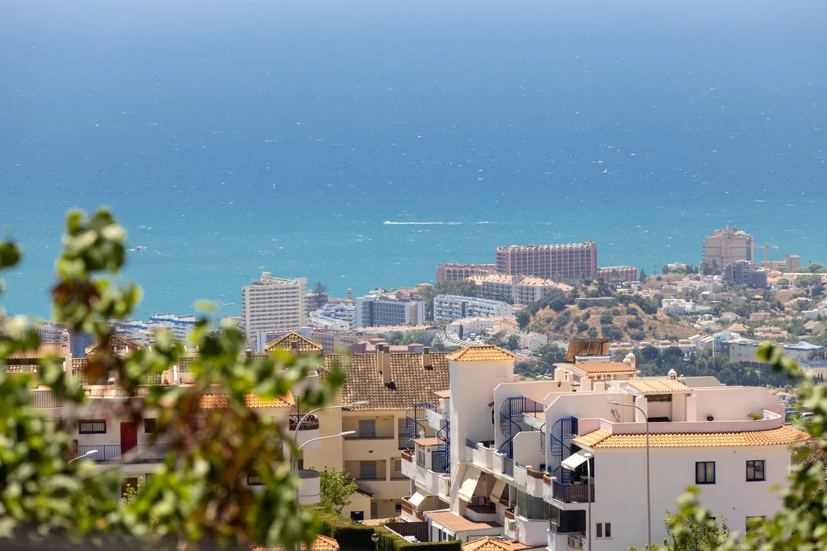 440f34f5-df6f-4821-882d-04e30cb63e12