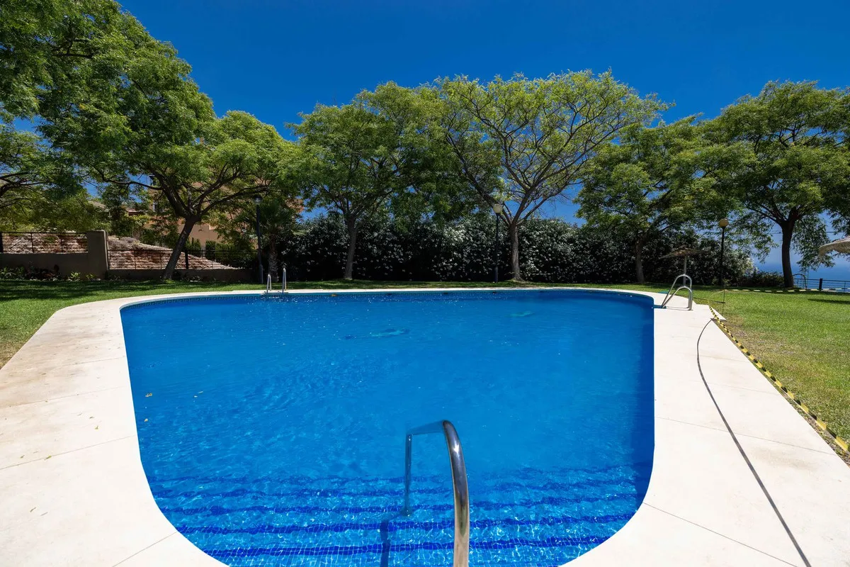 77a17550-24e4-4e03-8dbe-398dcf0541f9