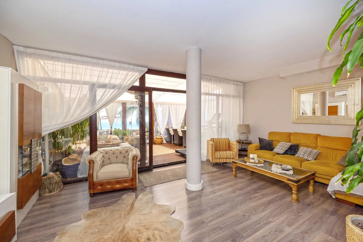 86ca8ddd-0e87-4d68-949f-c98d07d9ac1b