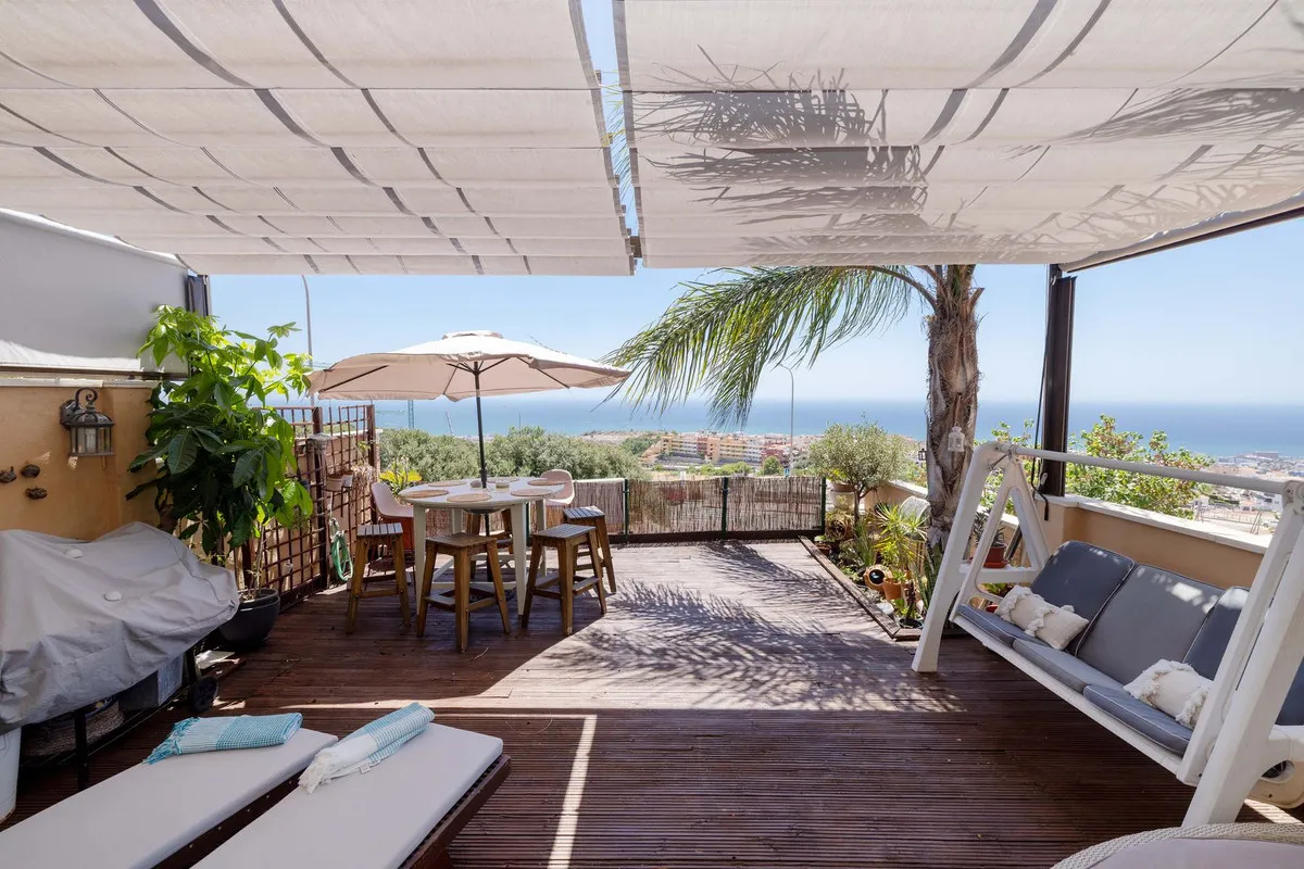 a128b896-9b12-45a1-ba0f-17d764adbe9c