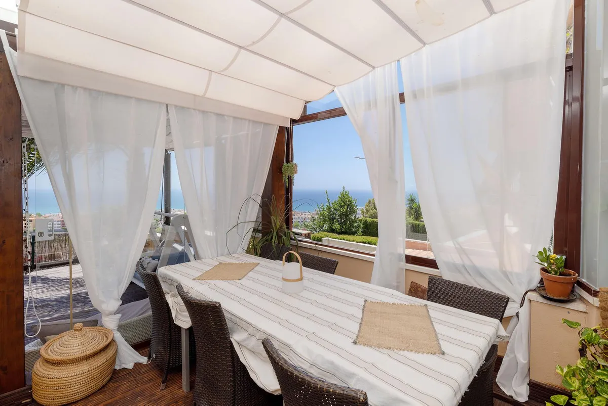 a973493f-af57-4d10-9fe0-d56641e520ec