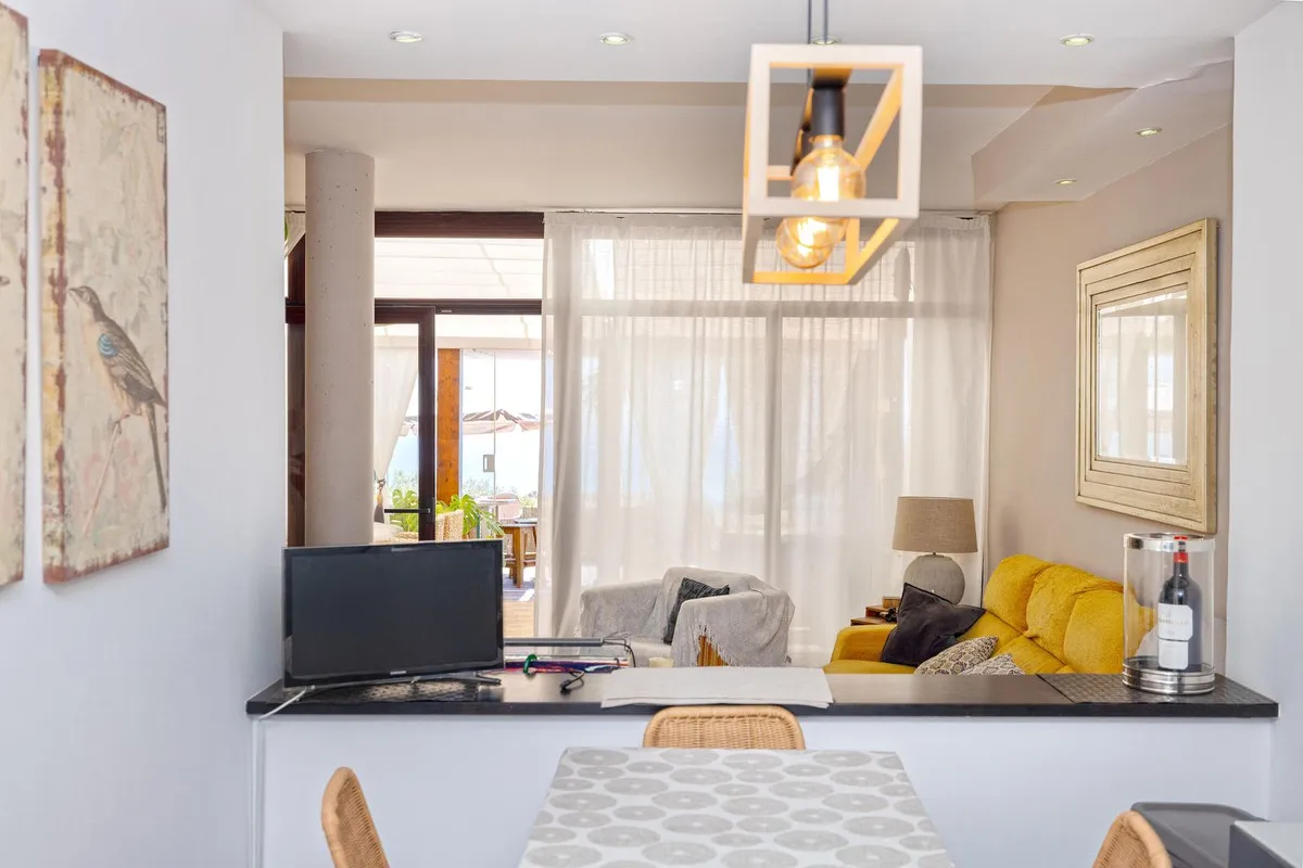 ee742ca1-5c12-4e36-8d8a-63549eaa7ae6