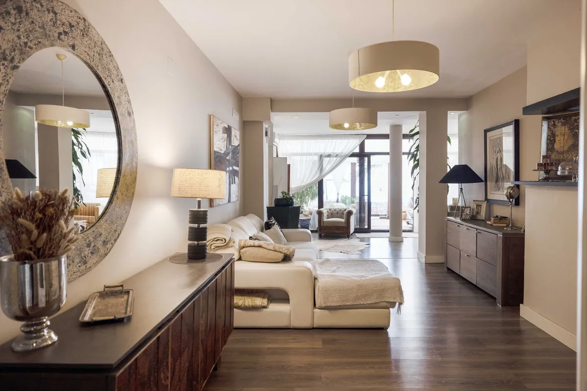 f7edb8bc-6722-4496-b8c0-61824547c007