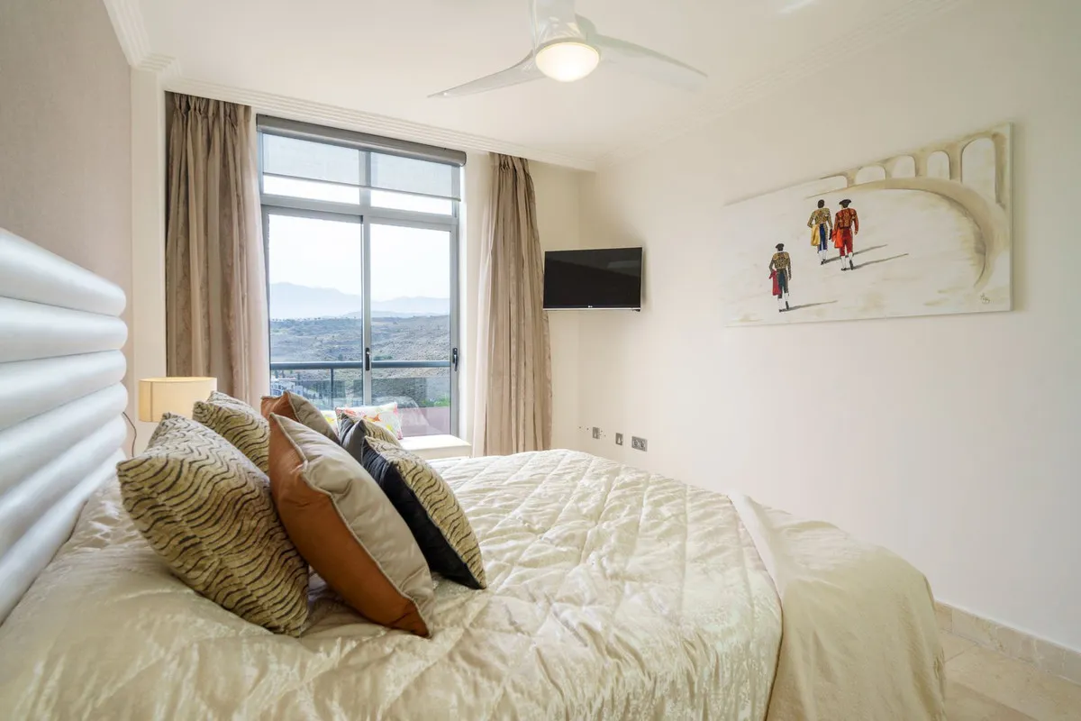 03633578-a9f0-421a-958d-43521217baef