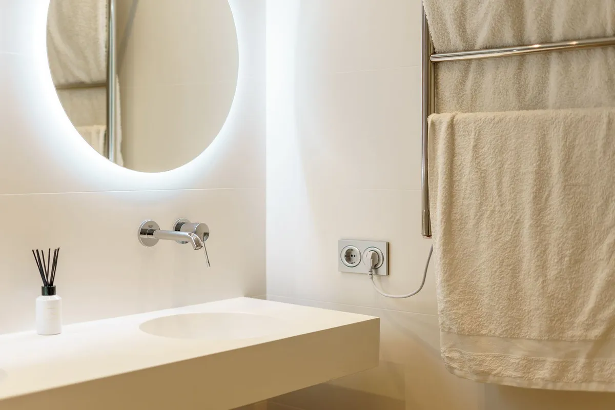 227e8383-6da3-4db6-92bd-f10136cadcc9