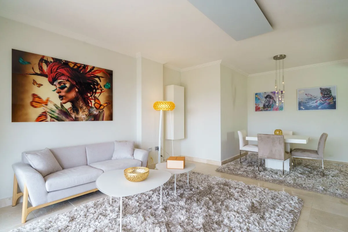 e52fb7d4-54b8-4f03-a8c7-b9a178c283a7