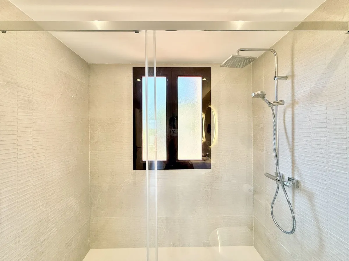 286c9759-5733-4f16-8db7-0da9b0b62cc0