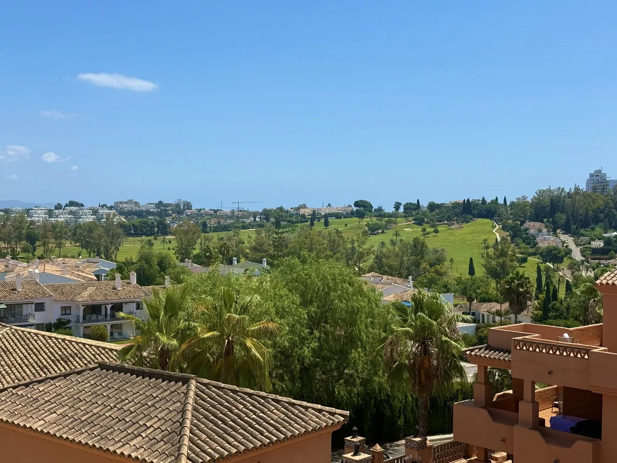 40529015-2714-4b14-84d2-25f4c531eb98