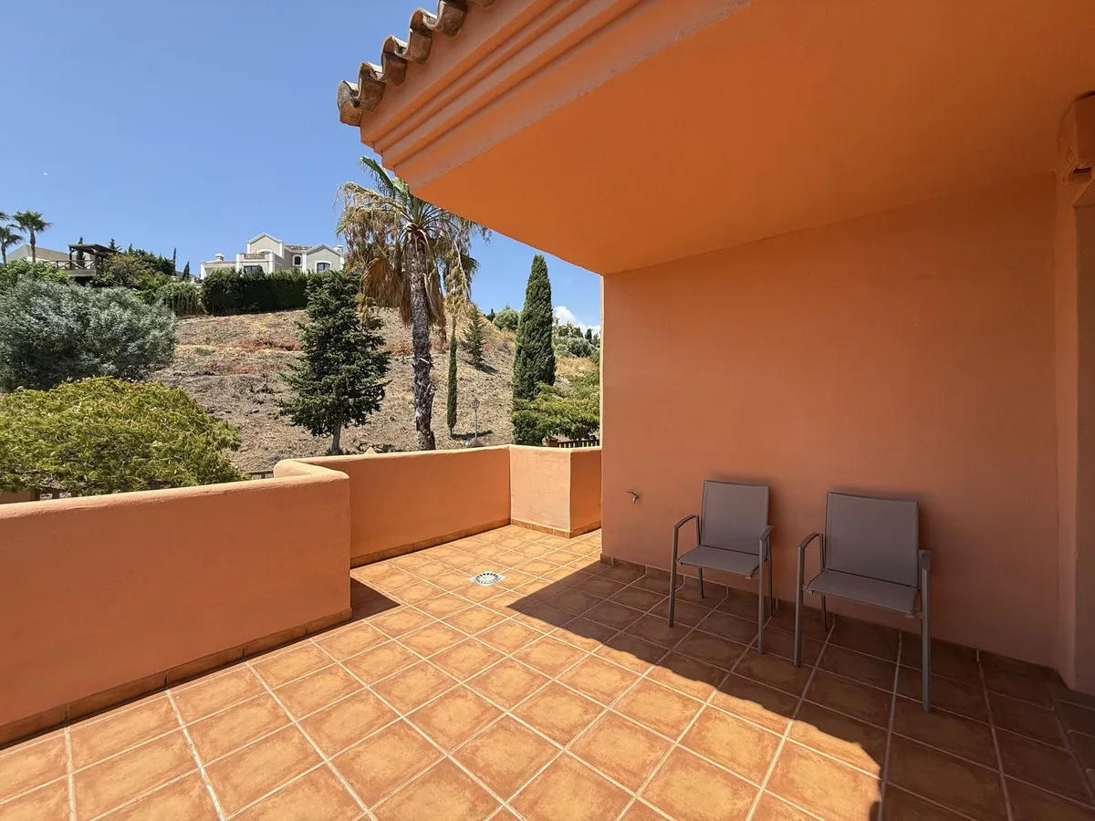 82639368-2d5c-405e-a7ea-367a139e8527