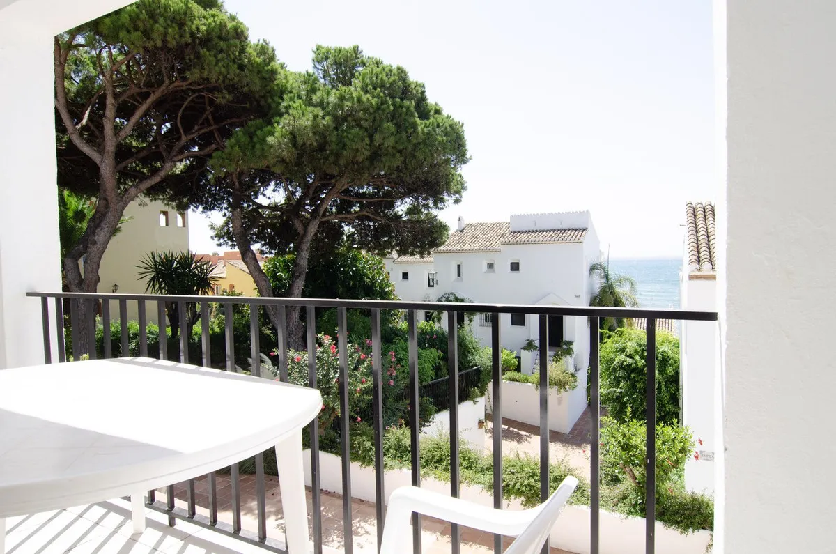 3048a119-f34a-4639-b3b3-5fcafb21ff20