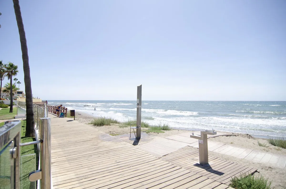 8b03c41a-2156-45bc-91ac-e0425aa30ab4