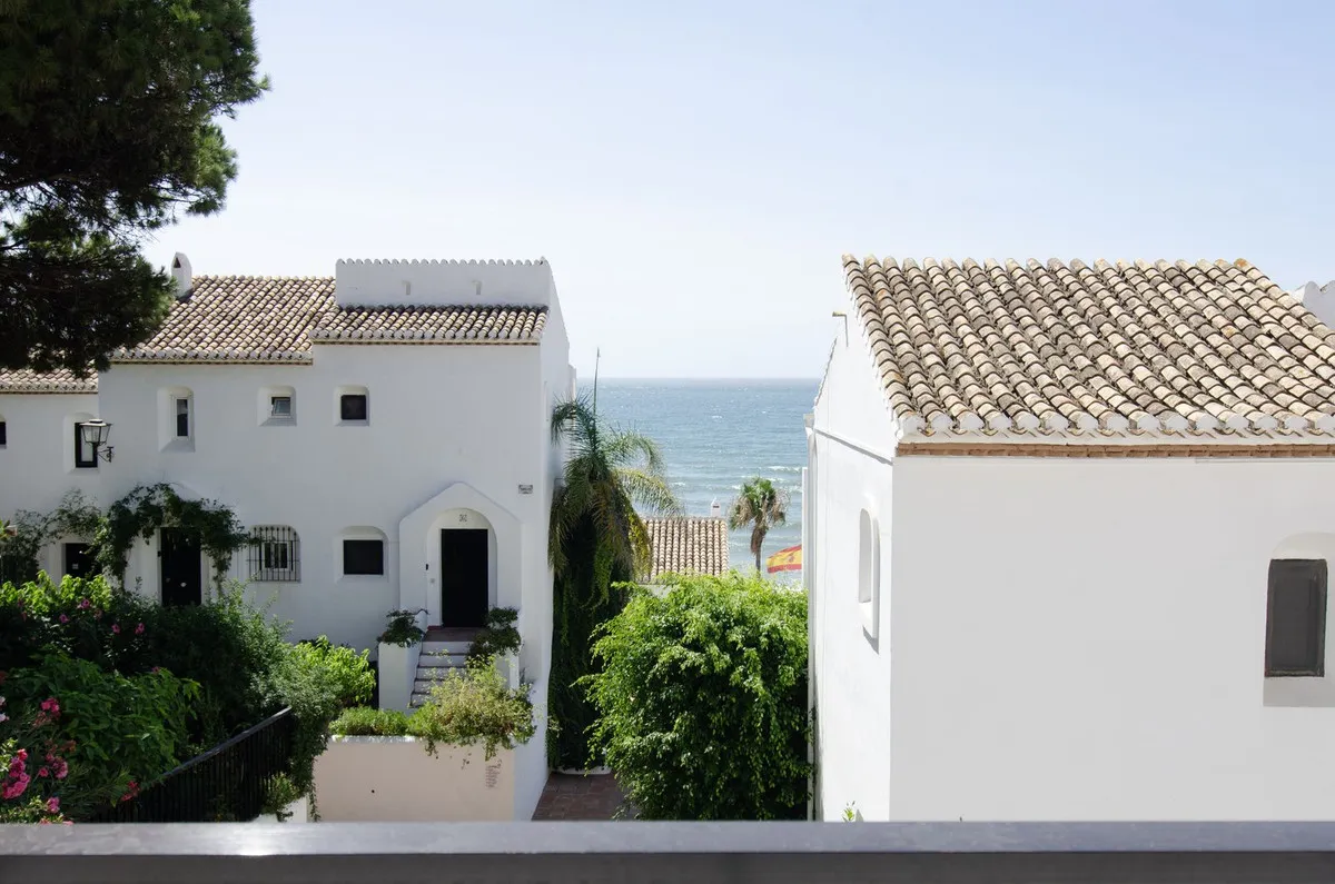 b44171a4-fe9a-46c6-8e45-e251c2df41f3