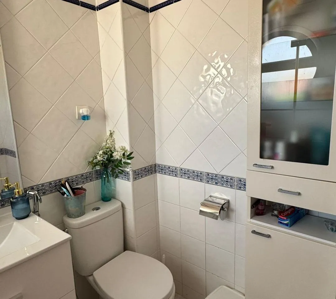 32fb8fb8-f31b-42d3-aecb-55c8fc400638