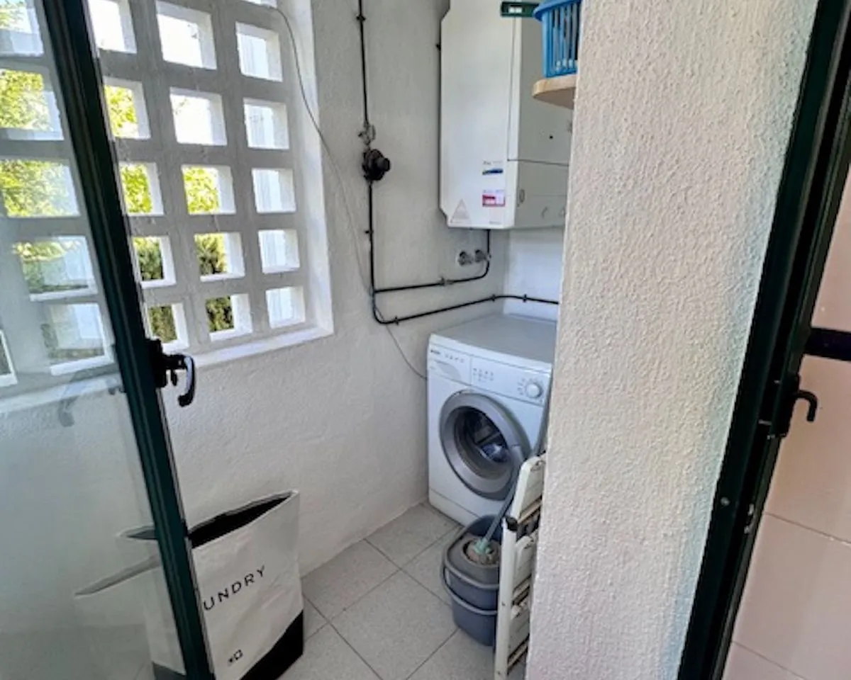 efe50172-2c15-4a9d-9dc9-97fa9ef48b3d