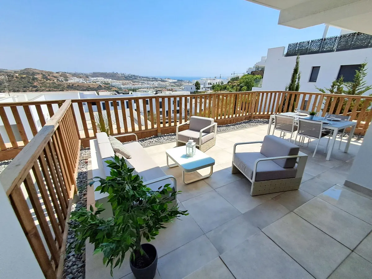 0aa3e148-a943-4ec2-8ace-d06184e80f22