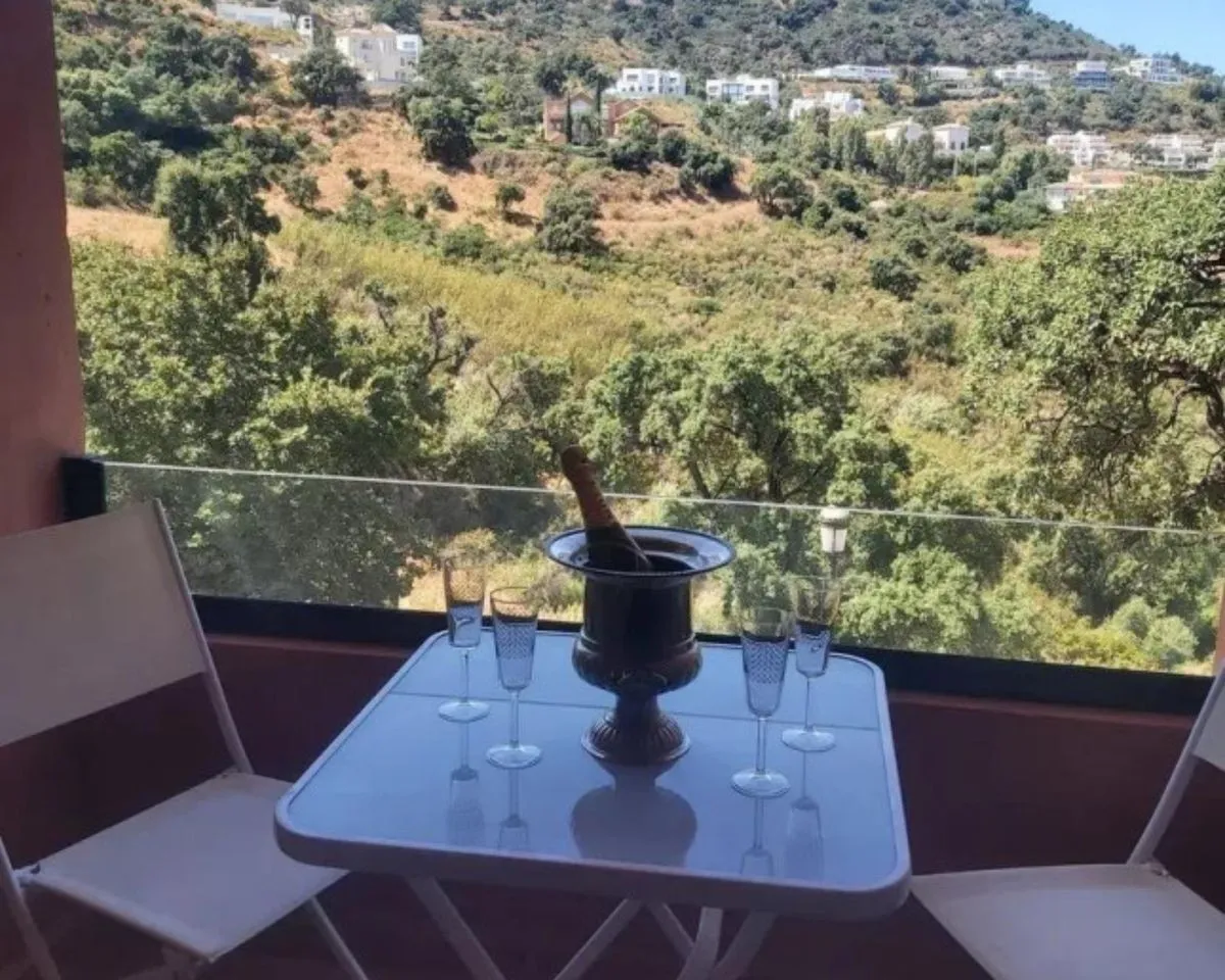 c37f6bd3-6fb3-441b-add9-23cb7f463253