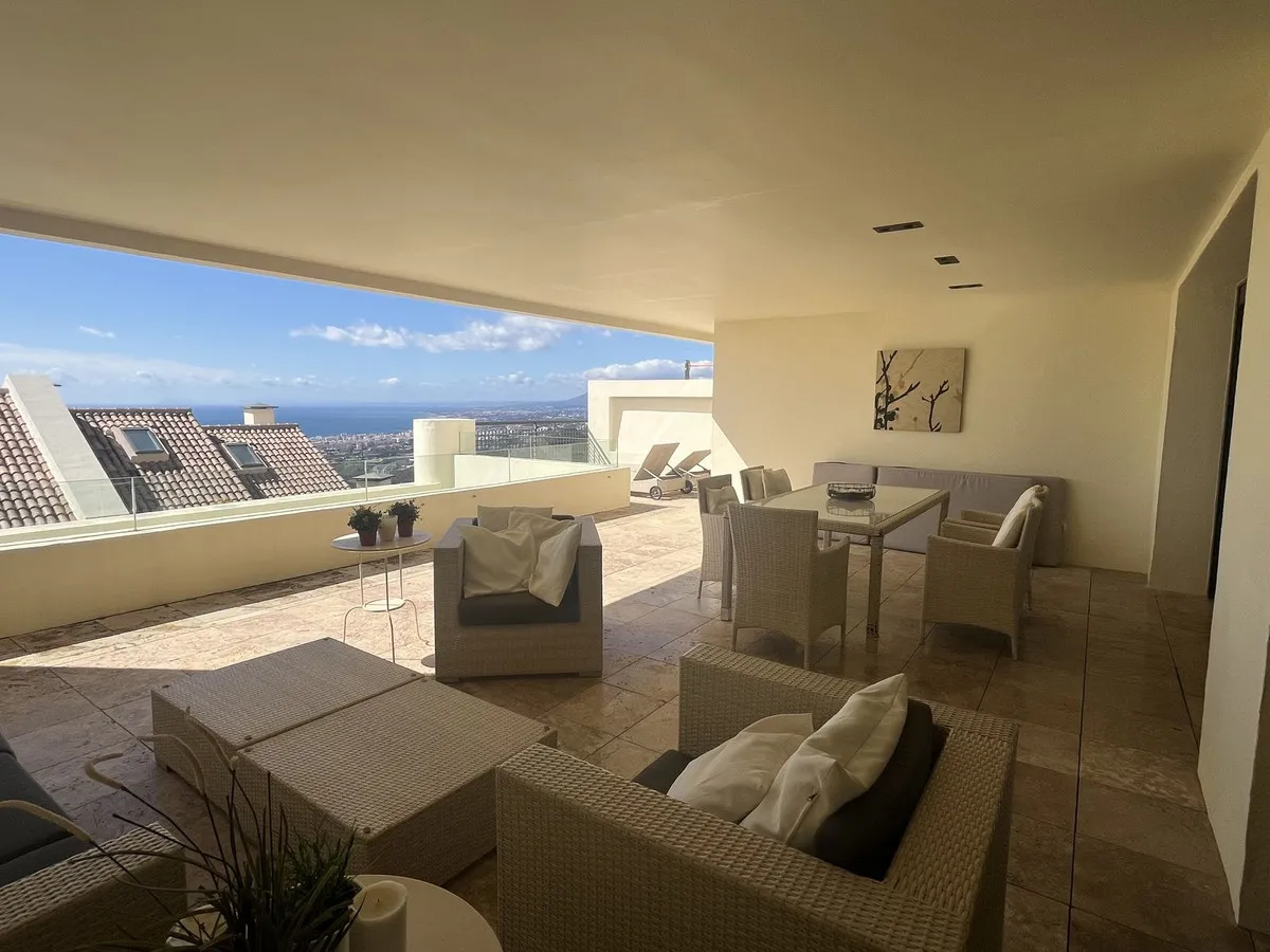 a004b90c-d8d9-4dcd-9436-6038ad85ceae