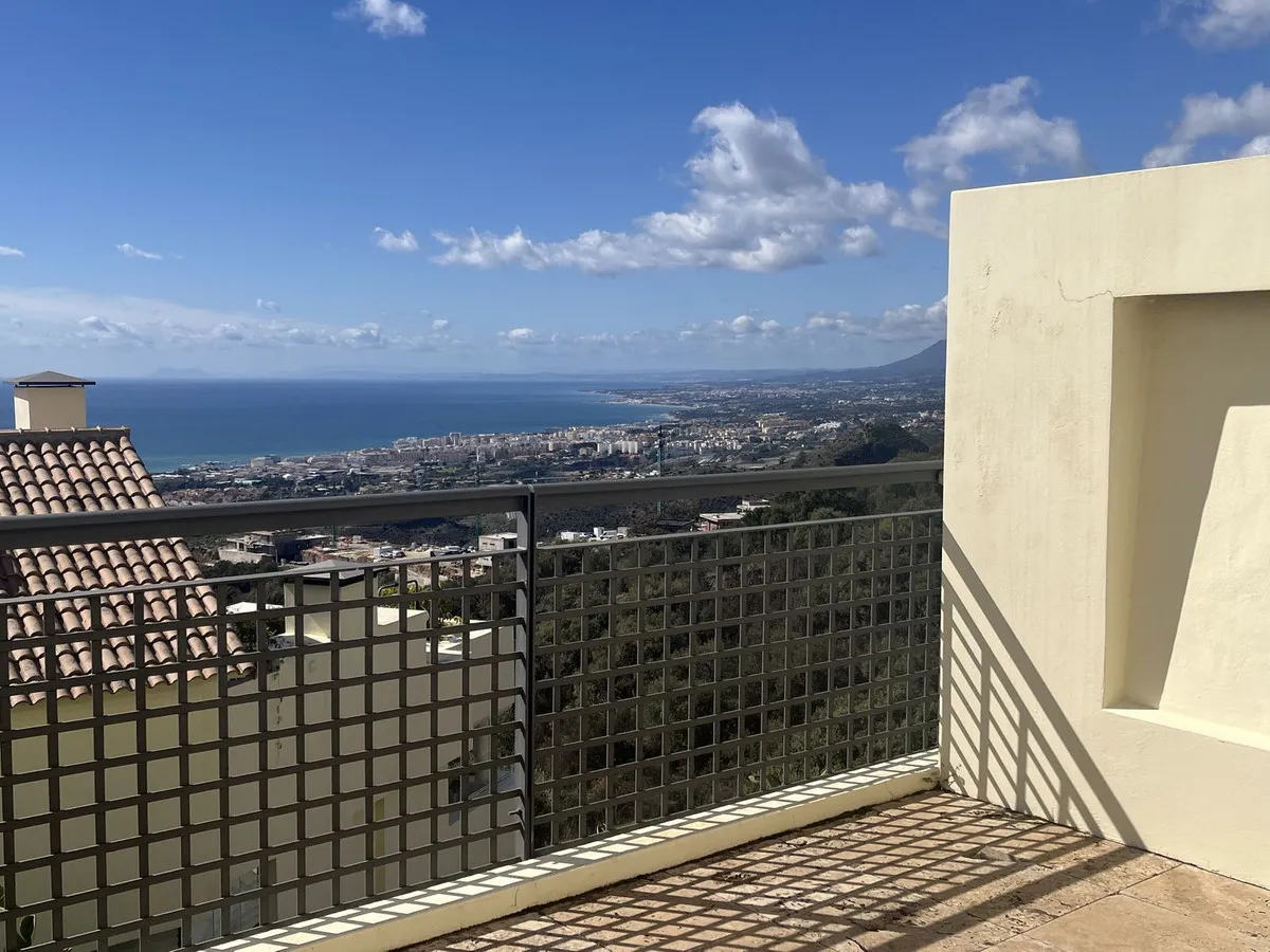 b44023c3-1db9-4f67-a7da-cba31f7c7769