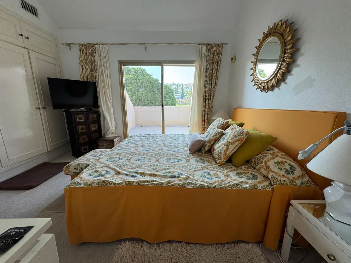 f4a10be0-5fe8-4a3f-93bf-03171641c478