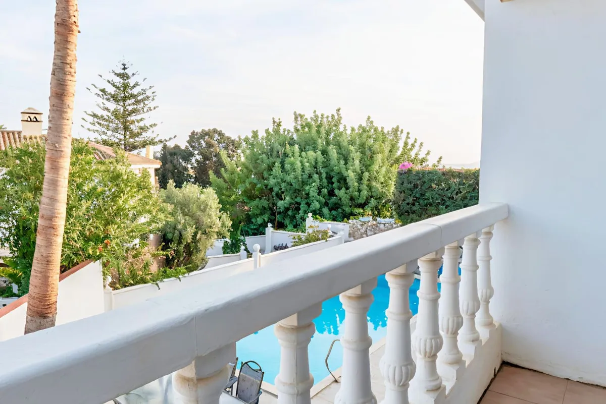 008fde9c-6a7e-4e9d-8b6a-b723bc28ca9d