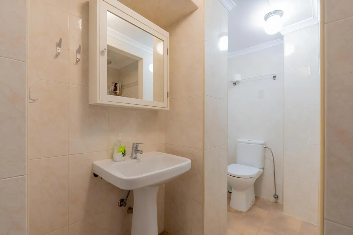 1fc49b24-cba5-4057-8504-8592fe354016