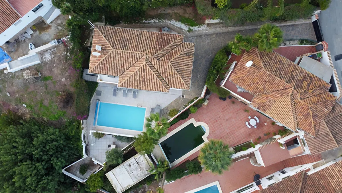 b5f9bb6f-5d94-46da-a5bf-395c63399ad5